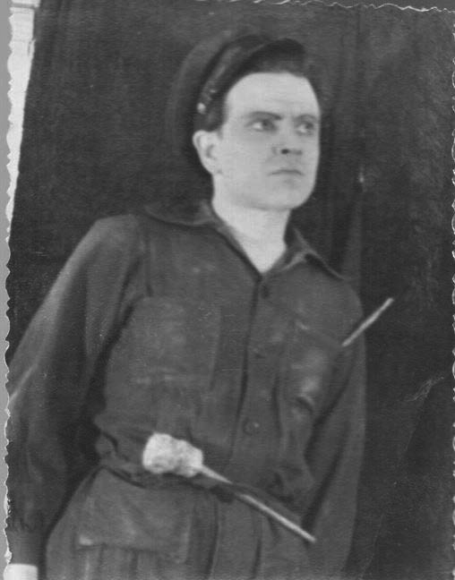 Герасимов Георгий Павлович: книга 'Из сгоревшего портфеля (воспоминания)', глава 'Фотографии' фотография: 'Колосов - Герасимов. 2 картина. (Это та самая маленькая роль, где я 'с большой искренностью') Мамочке моей на память Юра. II 54 г.'