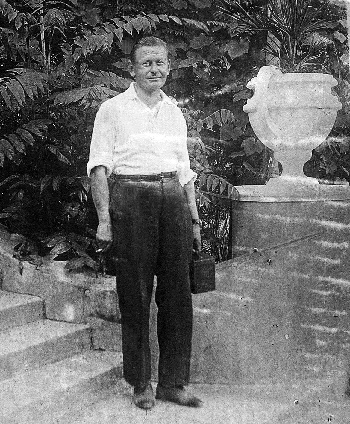 Канунников Юрий Фёдорович: книга 'Воспоминания и дневники', глава ' Фотографии' фотография: Геленджик, 1937–1940