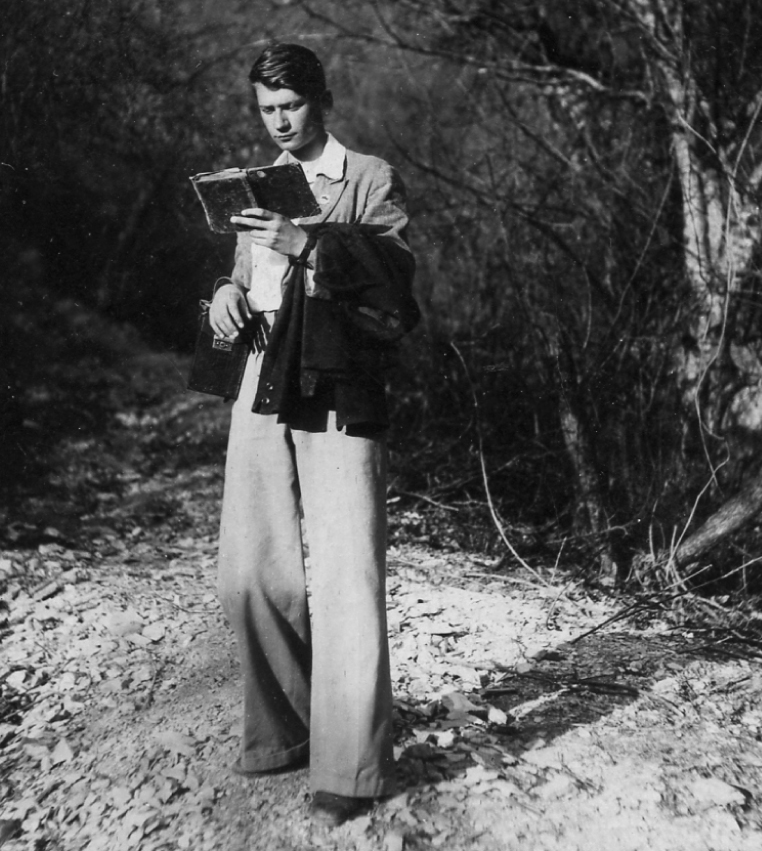 Канунников Юрий Фёдорович: книга 'Воспоминания и дневники', глава ' Фотографии' фотография: Геленджик, 1940