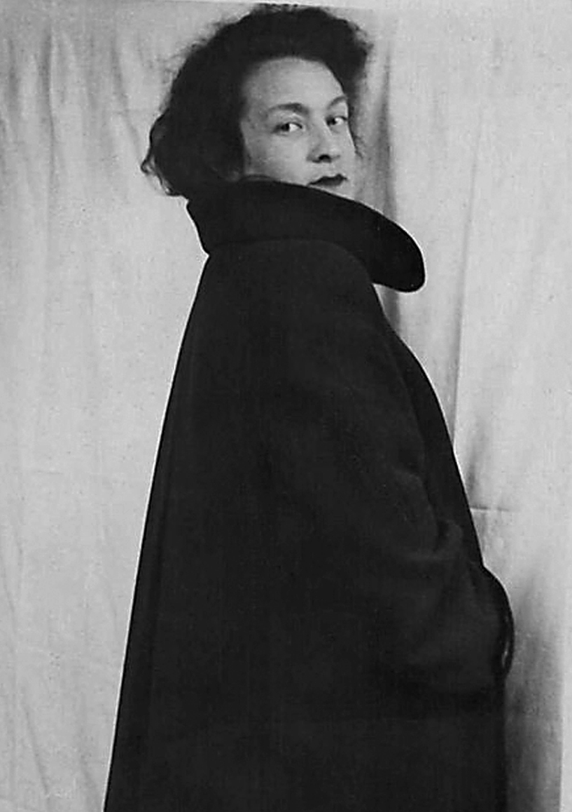 Канунников Юрий Фёдорович: книга 'Воспоминания и дневники', глава ' Фотографии' фотография: Калининград, 1954