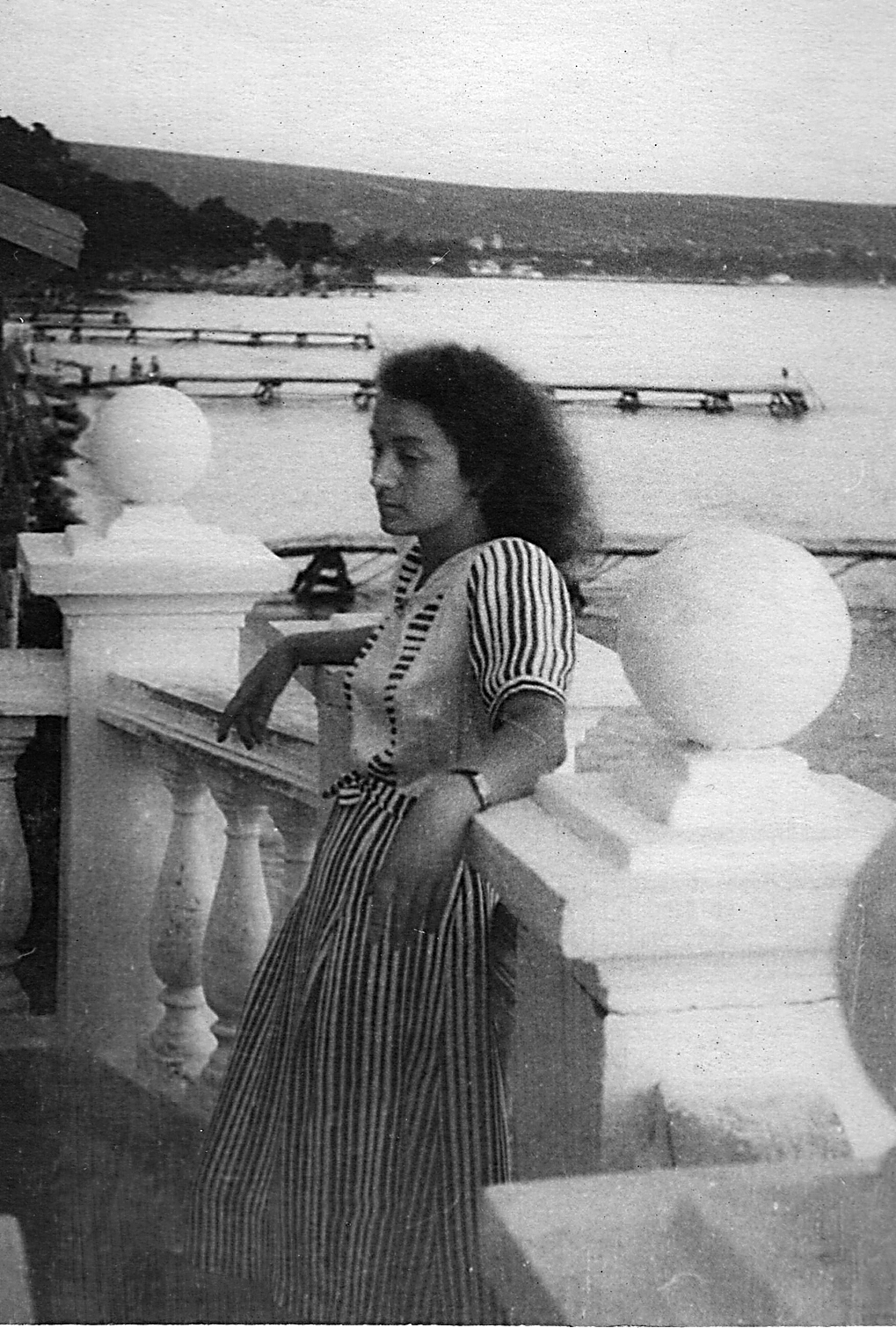 Канунников Юрий Фёдорович: книга 'Воспоминания и дневники', глава ' Фотографии' фотография: Геленджик, 1952