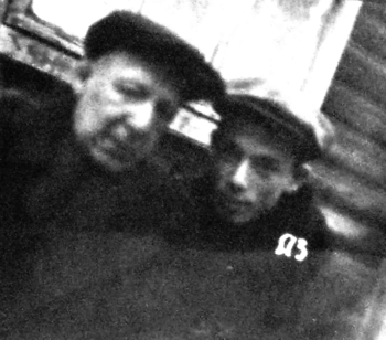 Залесский Лев Борисович: книга 'Мой путь', глава 'Часть 5' фотография: Я с отцом. 1950 год.
