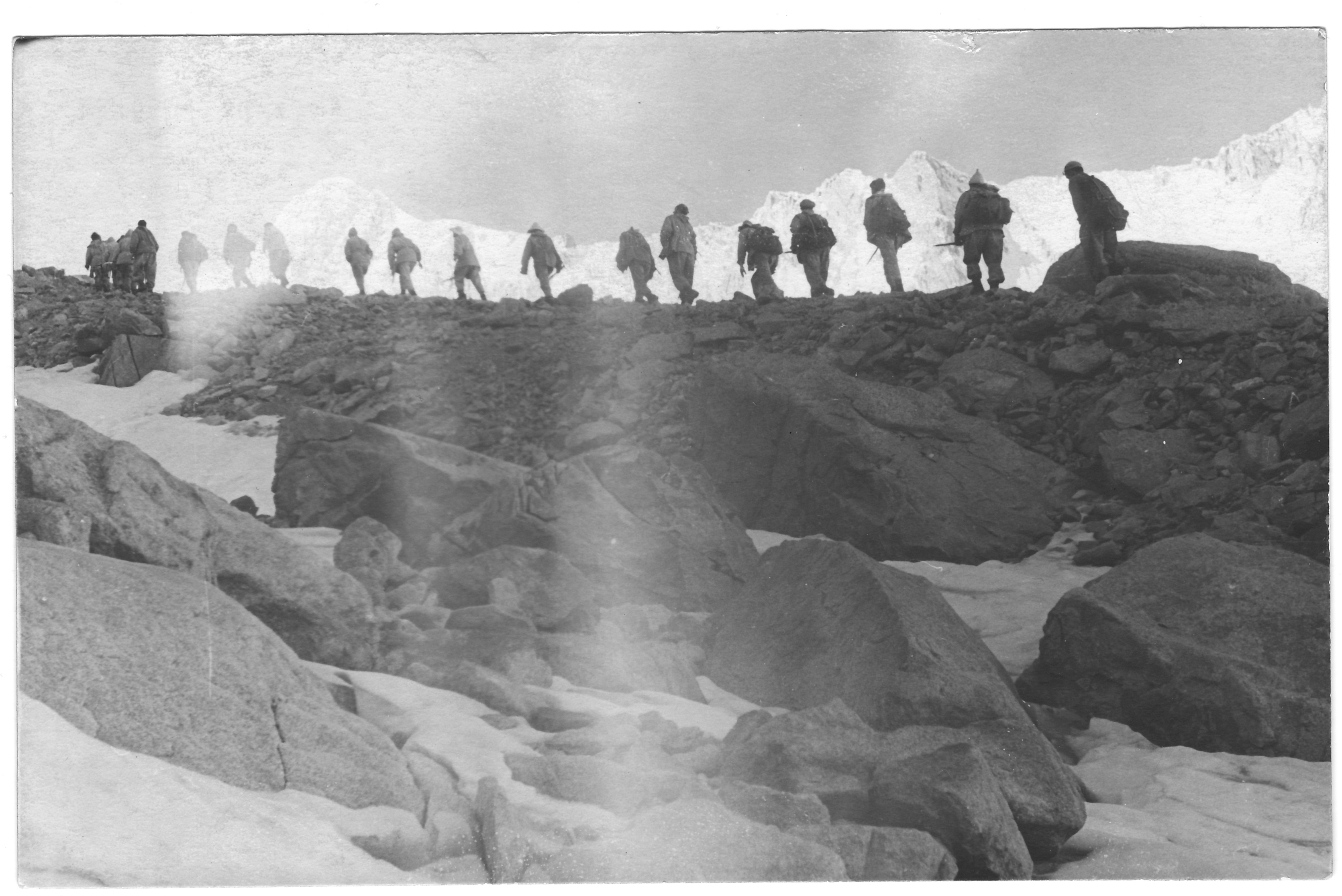 Залесский Лев Борисович: книга 'Мой путь', глава 'Фотографии' фотография: Тянь-Шань, 1964. Восхождение к Ак-Сай.